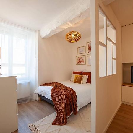 Le Cocoon - Appartement Dans Maison Du Xviieme Siecle Fougères Zewnętrze zdjęcie