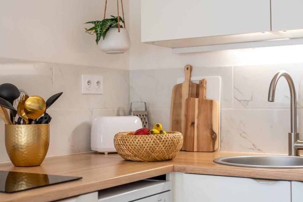 Le Cocoon - Appartement Dans Maison Du Xviieme Siecle Fougères Zewnętrze zdjęcie